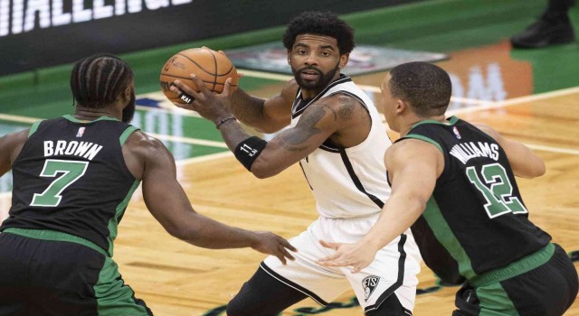 Kyrie Irvinge 50 bin Dolar ceza