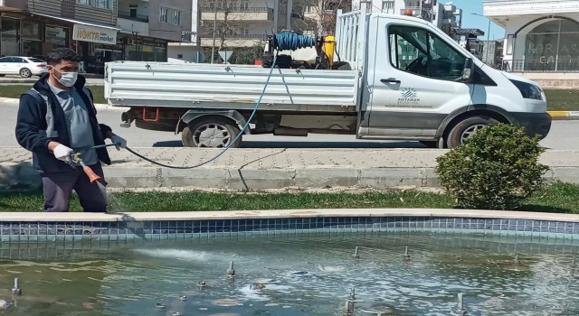 Larva ilaçlama çalışmaları devam ediyor