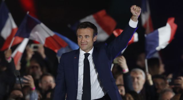 Macron: “Birçok yurttaşım beni desteklemek için değil, aşırı sağı engellemek için bana oy verdi”