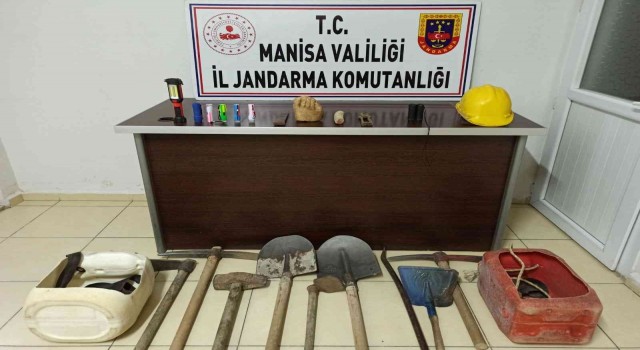 Manisada kaçak kazıya suçüstü