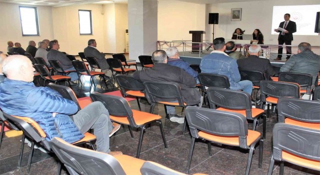 Manyaslı muhtarlara kadına yönelik şiddet ile mücadele semineri