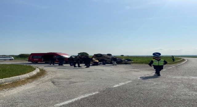 Manyasta trafik kazası 2 yaralı