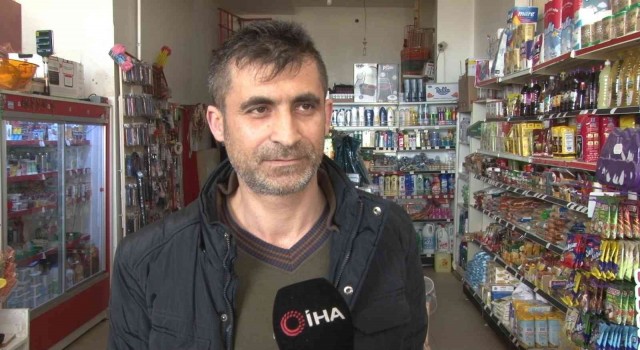 Market market dolaşan gizemli hayırseverler veresiye borçlarını ödedi