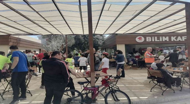 Matematik ve Bilim Parkı 23 Nisanda yüzlerce çocuğu ağırladı