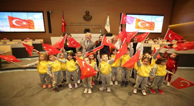 Mecliste bayram coşkusu