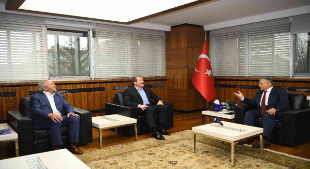 Memur-Sen Genel Başkanı Yalçından Başkan Büyükkılıça ziyaret