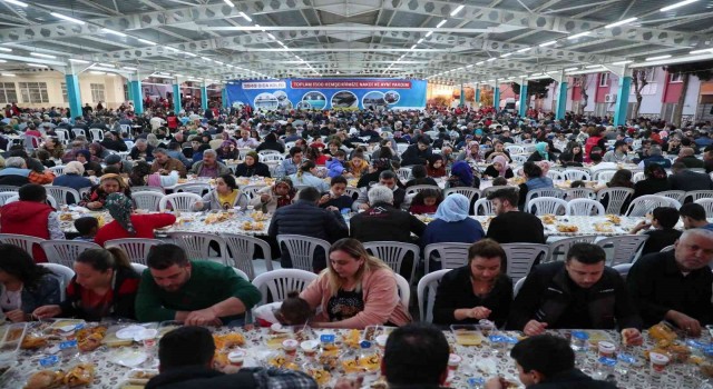Merkezefendide mahalle iftarları devam ediyor