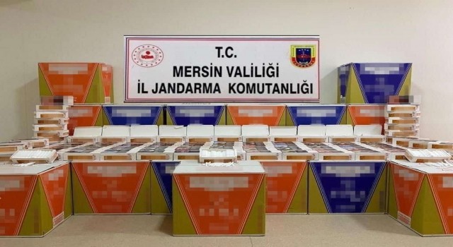 Mersinde bin makaron ve 40 kilo tütün ele geçirildi