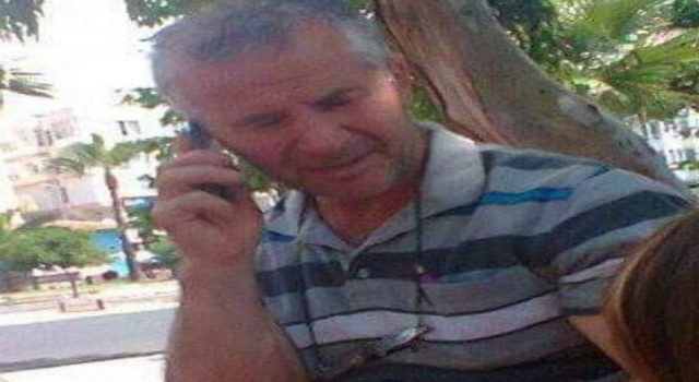 Mersinde iki kamyonet çarpıştı: 1 ölü, 2 yaralı