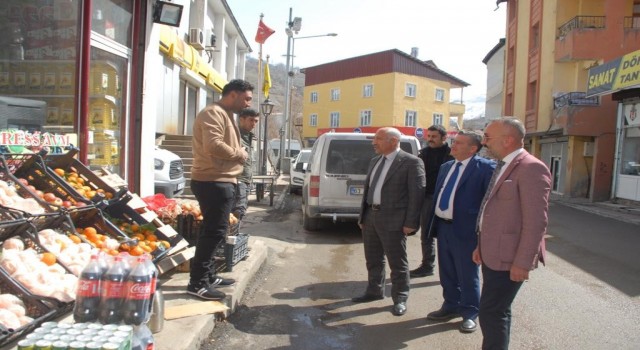 MHP İl Başkanı Güngöralptan Çatak esnafına ziyaret