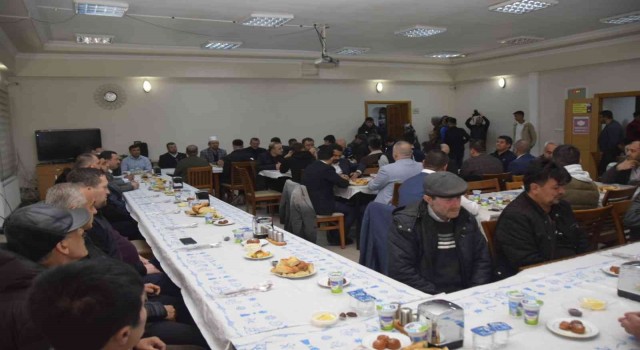 MHPden Dursunbeye iftar çıkartması