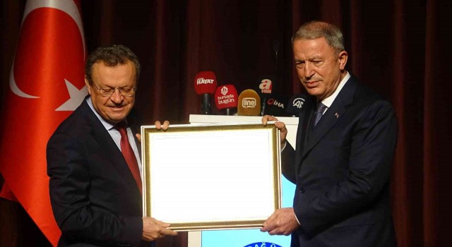 Milli Savunma Bakanı Hulusi Akar: Terör, Türk Silahlı Kuvvetlerinin ilk gündem maddesidir