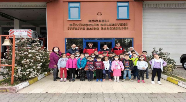 Minik öğrencilere itfaiyecilik anlatıldı
