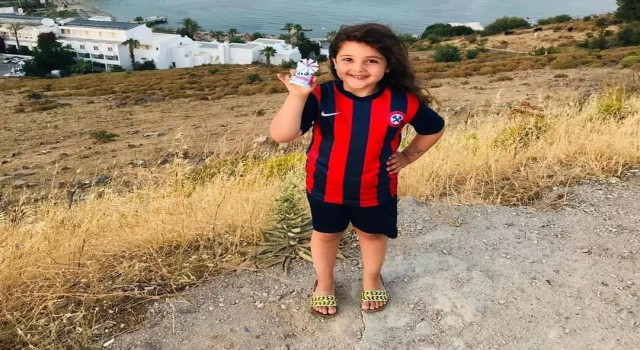 Minik taraftar takımına destek oldu