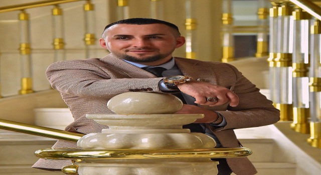Modacı Andıçtan genç modellere destek