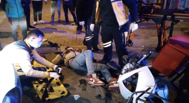 Motosiklet sürücüsü kaskı sayesinde ölümden döndü