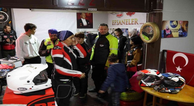 Motosiklet tutkunlarından 2nci el ekipman etkinliği