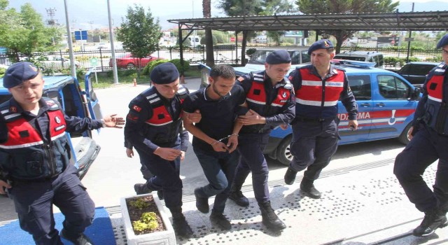 Muğlada bir kişiyi iple boğarak öldürdüğü iddiasıyla iki kişi tutukladı