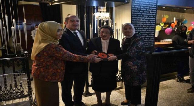 Nazifin Düğmeleri Bursada