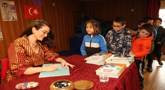 Nilüferde çocuklara kitap söyleşileri kırsal mahallelerde