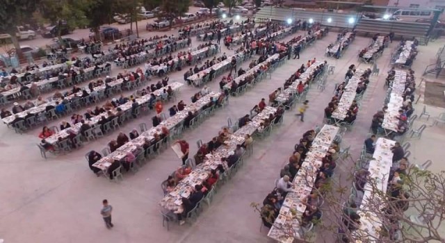 Nüfusu 11 bin olan ilçede bin kişi iftar yemeğinde bir araya geldi