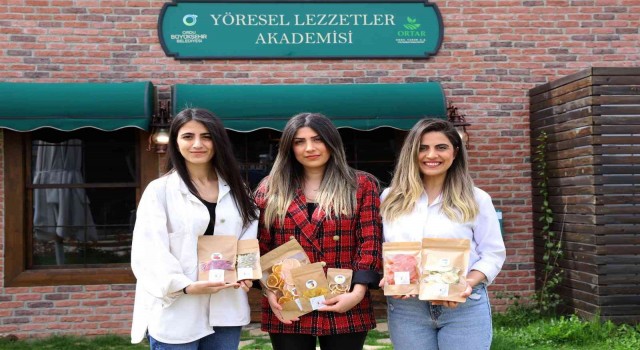 Okumak için Orduya gelen 3 kız kardeş iş sahibi oldu