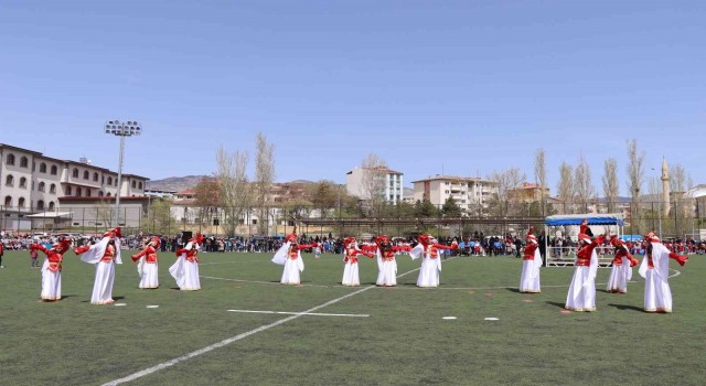 Oltuda 23 Nisan coşkusu