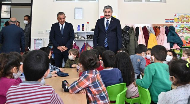 Osmaniye Valisi Yılmaz, Türkmenbeyi Okulunu ziyaret etti