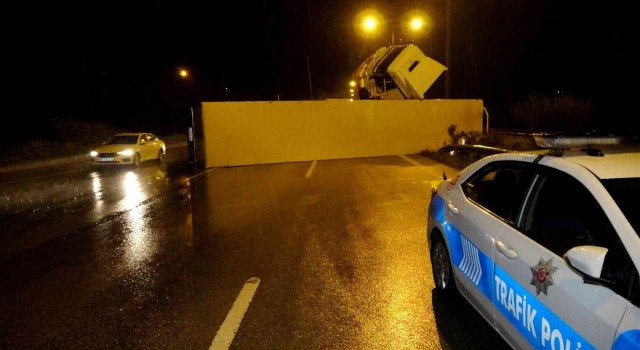 Osmaniyede otoyolda zincirleme kaza: 3ü polis 5 yaralı