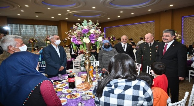 Osmaniyede şehit aileleri ve gazilere onur yemeği