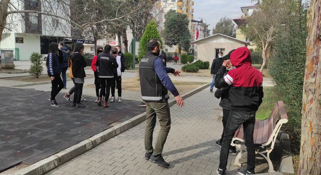Osmaniye'de Uyuşturucu Operasyonunda 3 Kişi Tutuklandı