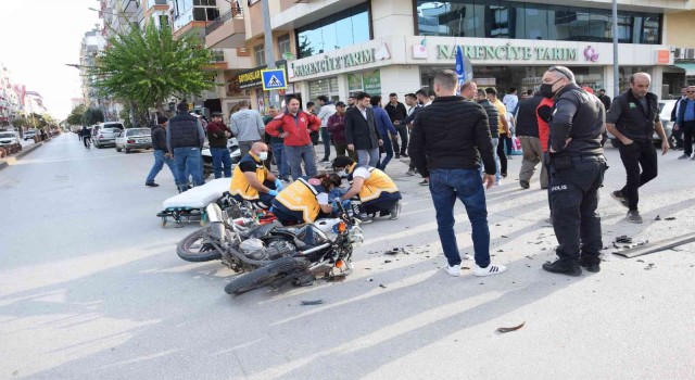 Otomobil ile motosiklet çarpıştı: 1i ağır 2 yaralı