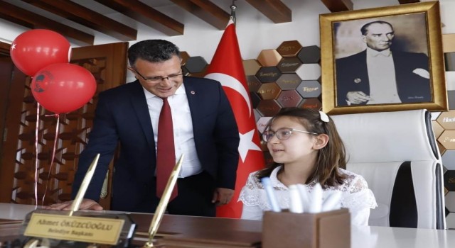 Otomobilin çarptığı Duruya başkanlık sürprizi