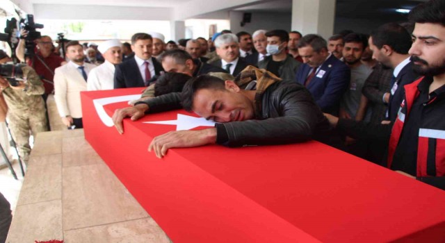 Pençe Kilit Harekatında şehit olan Yunus Kalkan Hatayda toprağa verildi