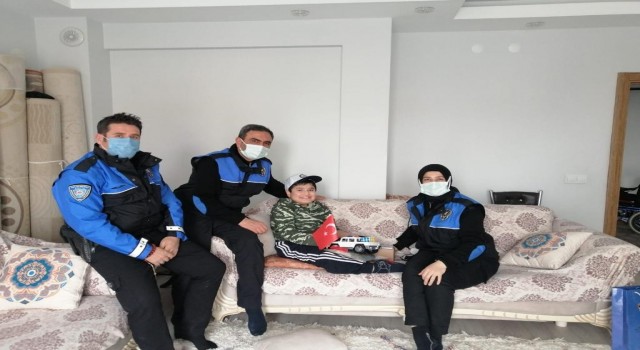 Polis sevdalısı Muhammede sürpriz ziyaret