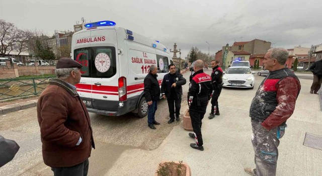 Porsuk Çayına düşen kadını vatandaşlar kurtardı