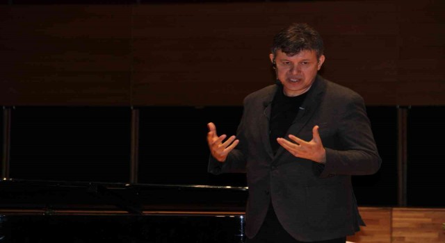 Prof. Dr. Ünal Aydın: Kanserin ilk olarak kafada yenilmesi gerekiyor