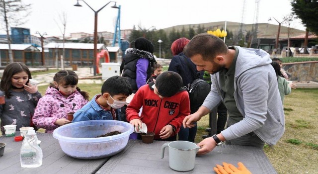 Pursaklarda çocuklar yaşayarak öğreniyor