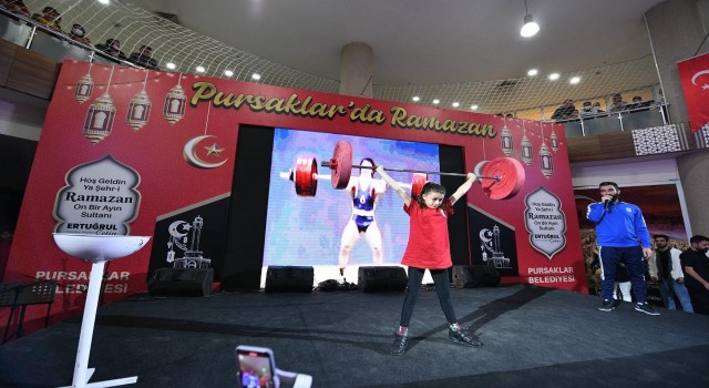Pursaklarda coşku dolu 23 Nisan kutlamaları