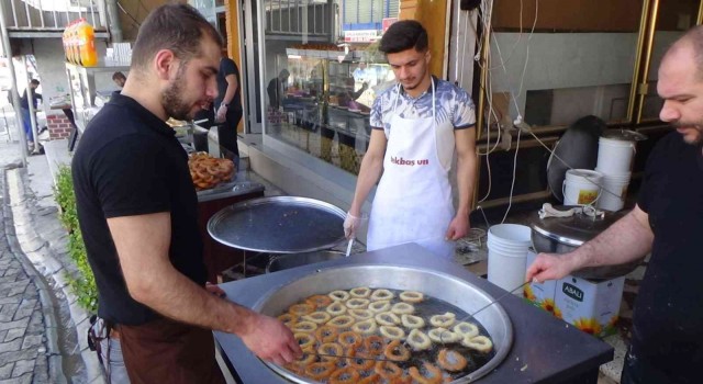 Ramazan ayı bereketiyle geldi, Batmanlı tatlıcıları ‘tatlı bir heyecan sardı