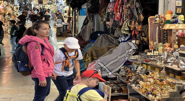 Ramazan Bayramı öncesi Kapalıçarşıda yoğunluk