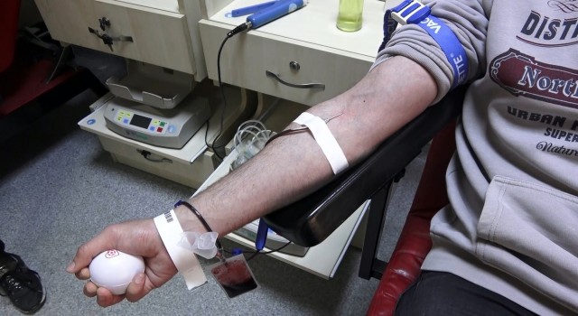 Ramazanda kan stokları azaldı, Kızılay bağışçıları kan vermeye çağırdı