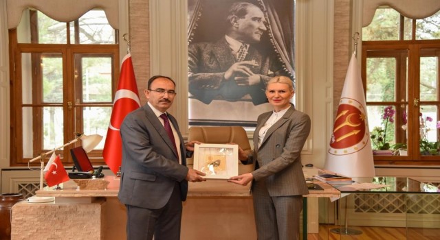 Rektör Beydemirden hayırlı olsun ziyareti