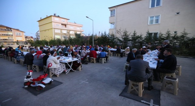Romanlar Gününde iftarda buluştular