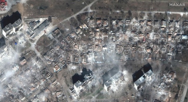 Rus bombardımanı altındaki Mariupoldeki yıkım görüntülendi