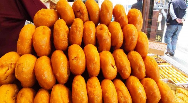 Sadece Ramazan ayında yapıyor, tarifini kimseye vermiyor