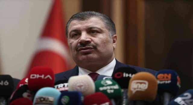 Sağlık Bakanı Koca: Salgın her geçen gün gündemden çıkmaya başladı