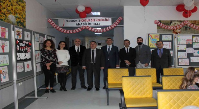 Sağlıklı gülüşler, 23 Nisanı bekler Temalı Sergi Açıldı