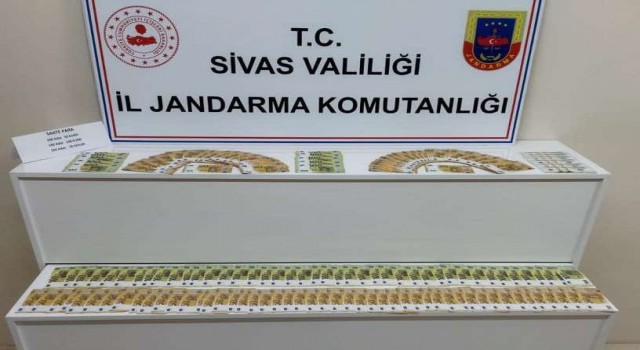 Sahte dövizle borcunu ödedi, ticaret yapmaya kalkınca yakayı ele verdi