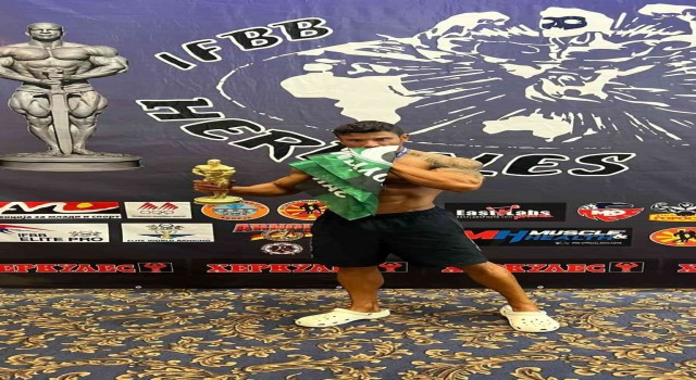 Sakaryalı vücut geliştirme sporcusu Makedonyada şampiyon oldu